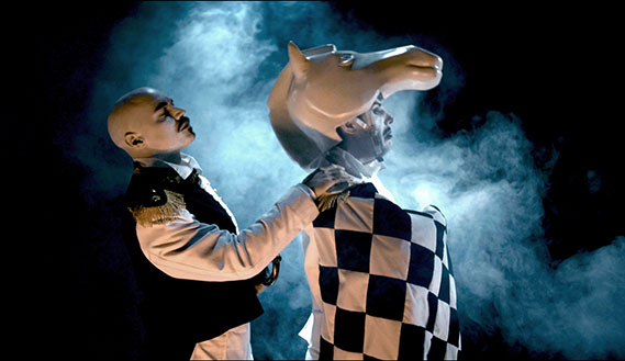 Fotogramma da La macchia d’inchiostro